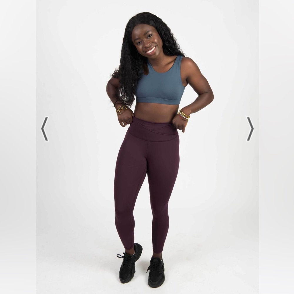 NWT Emily Tenacious Legging 23” Plum Medium